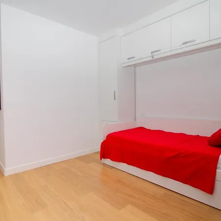 Two-bedroom Aparment In Santa Catalina Park Lägenhet